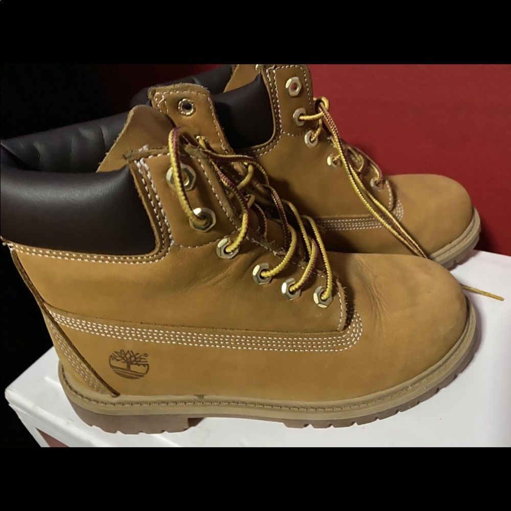 Boys timberland boots size 3